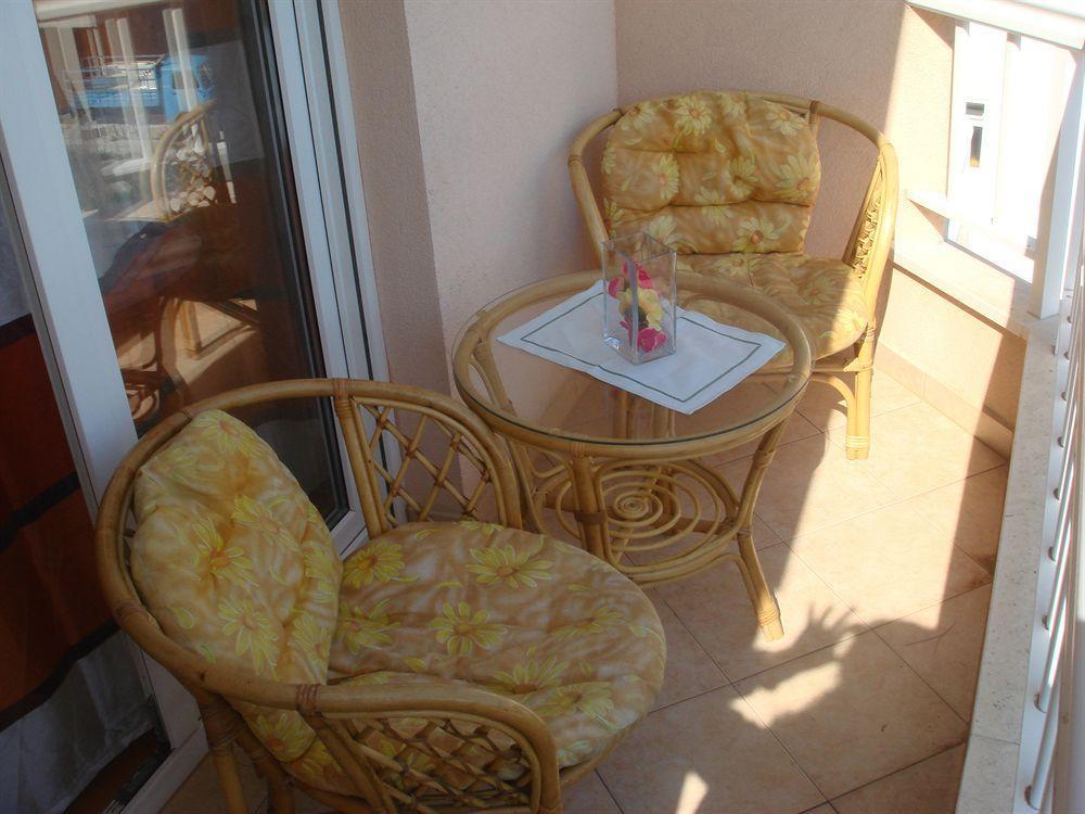 Apartments Mia Stari Grad  Ngoại thất bức ảnh